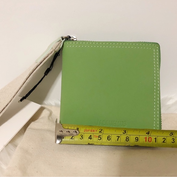 🌸New Authentic Jacquemus Green Leather Le Le Carre Rond Wallet - Picture 13 of 14